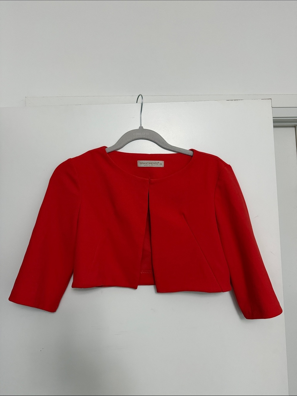 Rinascimento Red Cropped Open-Front Women's Top